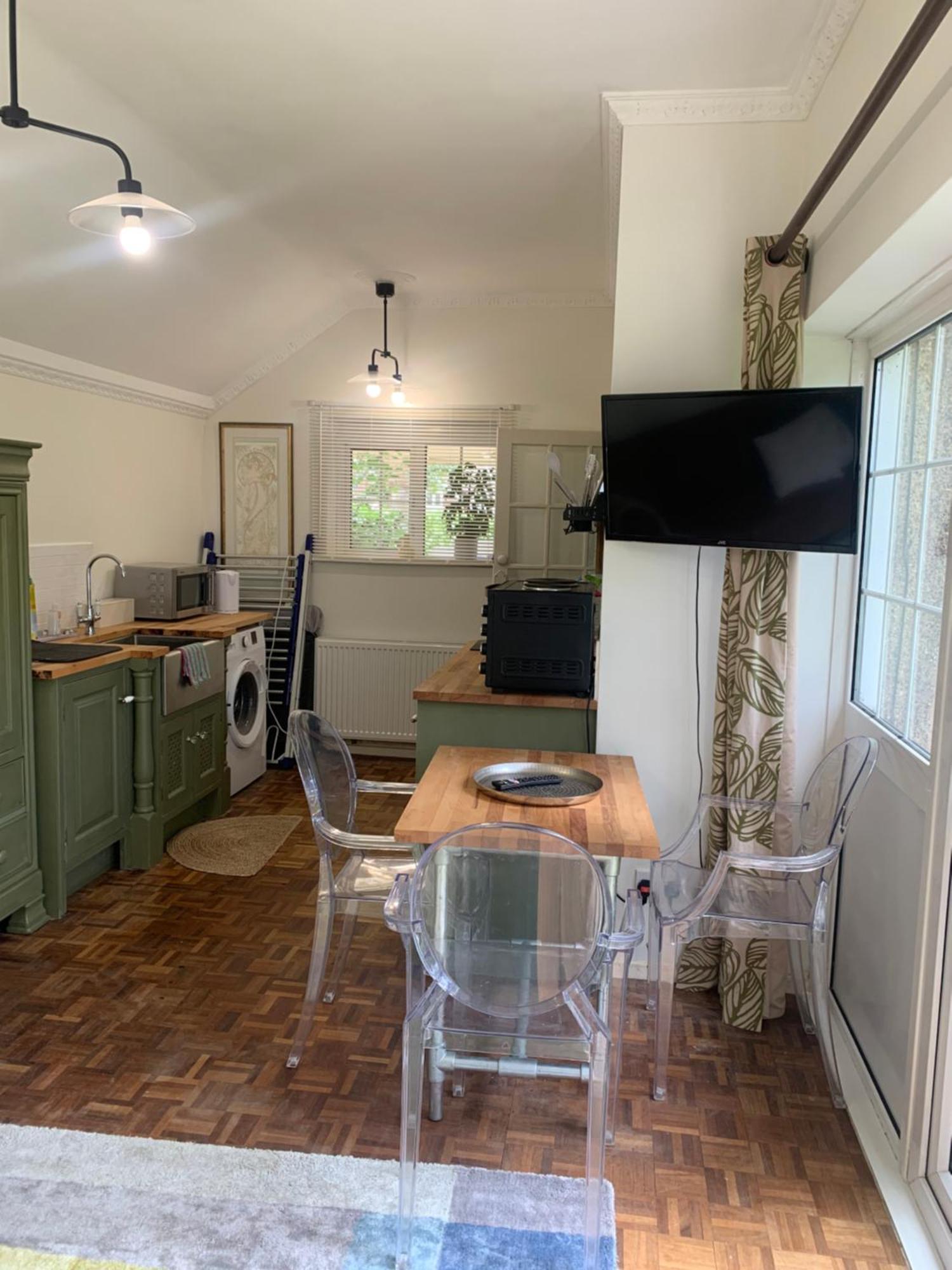 Newly Refurbished One Bedroom With Additional Sofa Bed Self Contained Flat In Garden Abbots Langley Zewnętrze zdjęcie